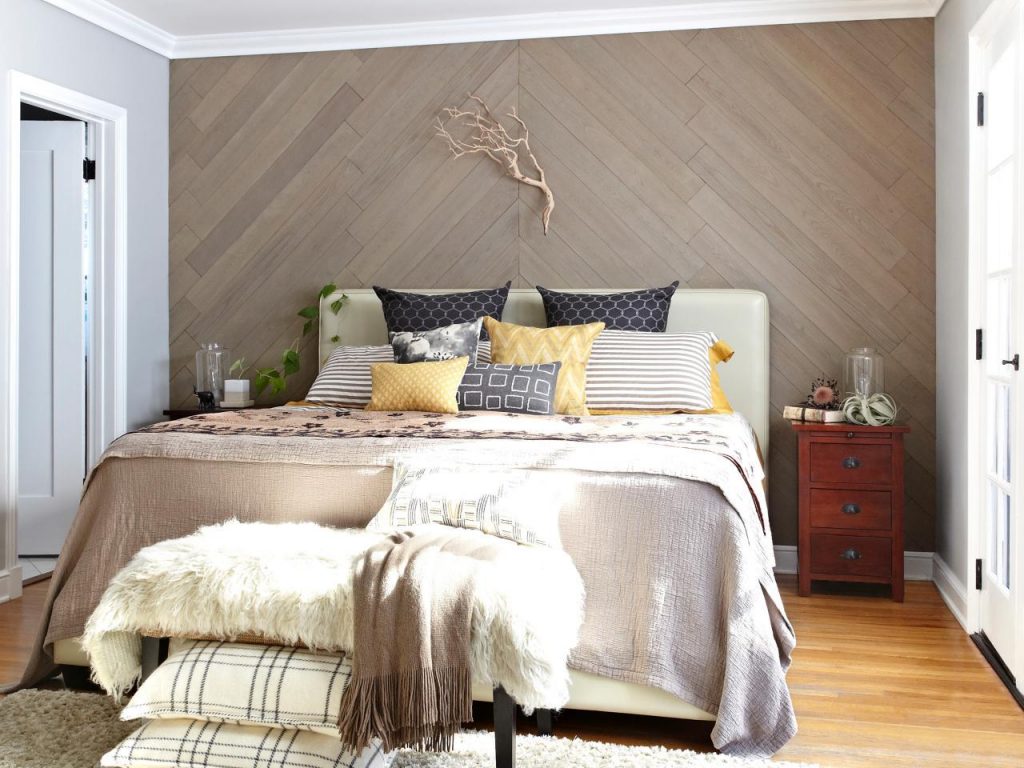 wall panel kayu memberikan tampilan yang elegan dan kontemporer pada ruangan. Sumber Courtina